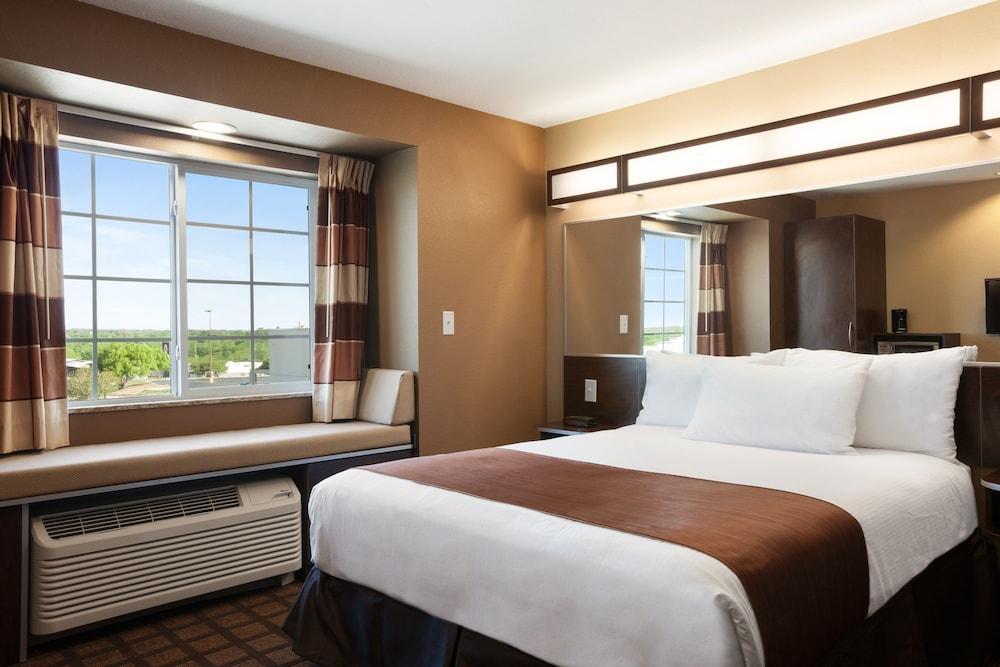 Quality Inn & Suites Kenedy - Karnes City Luaran gambar