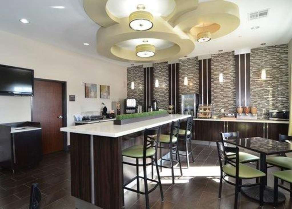 Quality Inn & Suites Kenedy - Karnes City Restoran gambar